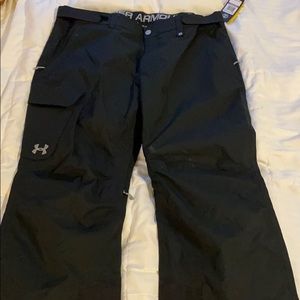 Men’s Size XXL Under Armour Snow Pants *never Worn